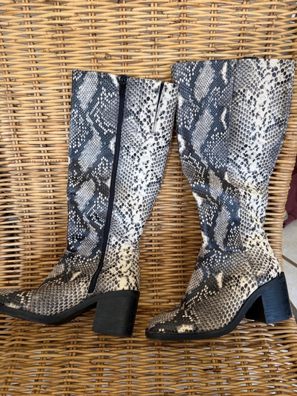 Crown Vintage Black and White Snake-Print Knee Boots